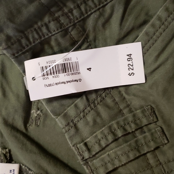 👖OLD NAVY SHORTS 👖 - Picture 8 of 9